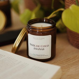 Coconut Pineapple Scented Candle - Fruity Scent, Handmade Soy Wax, Relaxing Candle, Fragrant and Invigorating Gift