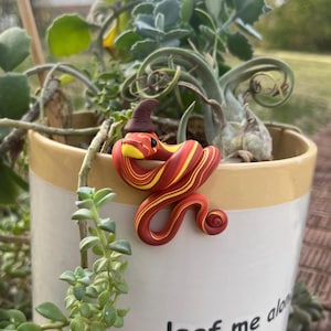 Snake Potted Plant Decoration (Cutie Plantuties) but make it a wizard!