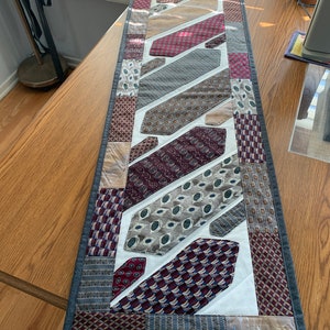 PDF pattern Rectangular 8 Necktie Quilt Table Topper Runner
