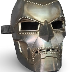 RDJ Dr. Doom Mask – 3D Printed Replica of Robert Downey Jr.’s SDCC Cosplay with metallic finish – Doom Mask File by MysteryMakers