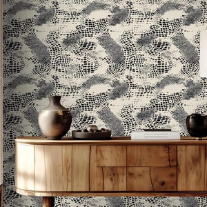 Papier peint peau de serpent : mur d'accent noir et blanc à motif animalier