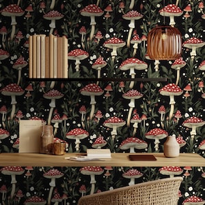 Papier peint Champignon Cottagecore foncé | Impression de forêt Moody rouge champignon vénéneux | Décoration murale boisée