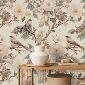 Beige Magnolie und Vogel Tapete - Elegantes Blumen- und Vogeldesign für Wohnkultur, einfach selbstklebend, schälen und aufkleben, zeitlose Wanddekoration