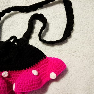 Patrón de cartera Minnie Mouse tejida a crochet
