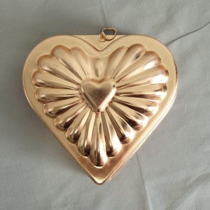 Molde de corazón de cobre vintage / Decoración de pared para cocina / Molde pequeño para gelatina / Estilo rústico de granja estilo MCM / Aluminio tono cobre