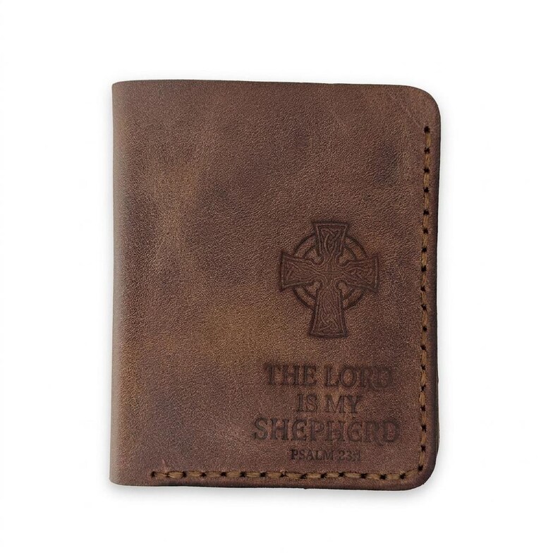 The Lord Is My Shepherd Minimalist Leather Wallet — Christian Gift, Full-Grain Cowhide, Jordan Brown Bild 6