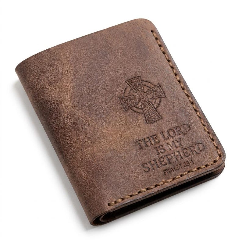 The Lord Is My Shepherd Minimalist Leather Wallet — Christian Gift, Full-Grain Cowhide, Jordan Brown Bild 2