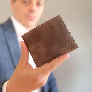 Billetera personalizada de cuero de grano completo con interior con protección RFID / Diseño delgado plegable con monograma / 14.º aniversario