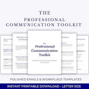 Könnte beinhalten: Ein weißes Heft mit dem Titel "The Professional Communication Toolkit" und dem Untertitel "Polished Emails & Workplace Templates for Any Career". Das Heft ist von anderen weißen Seiten mit Text umgeben. Die Worte "Instant Printable Download - Letter Size" stehen unten.