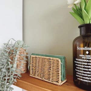 Rattan Serviettenhalter / Natürlicher Serviettenhalter /Getränke Serviettenhalter / Cocktail Serviettenhalter / Handgemachter Serviettenhalter /Minimalistische Tischdekoration