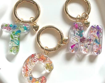 Personalised Resin Floral Letter Keychain / Flowers Initials Keyring / Resin Gift