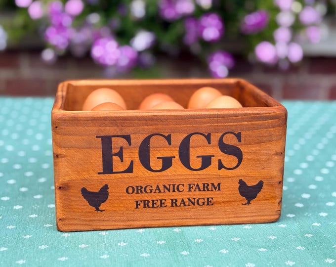 Rustic Pine Wood 6 Egg Chicken Storage Box: Vintage Kitchen Decor