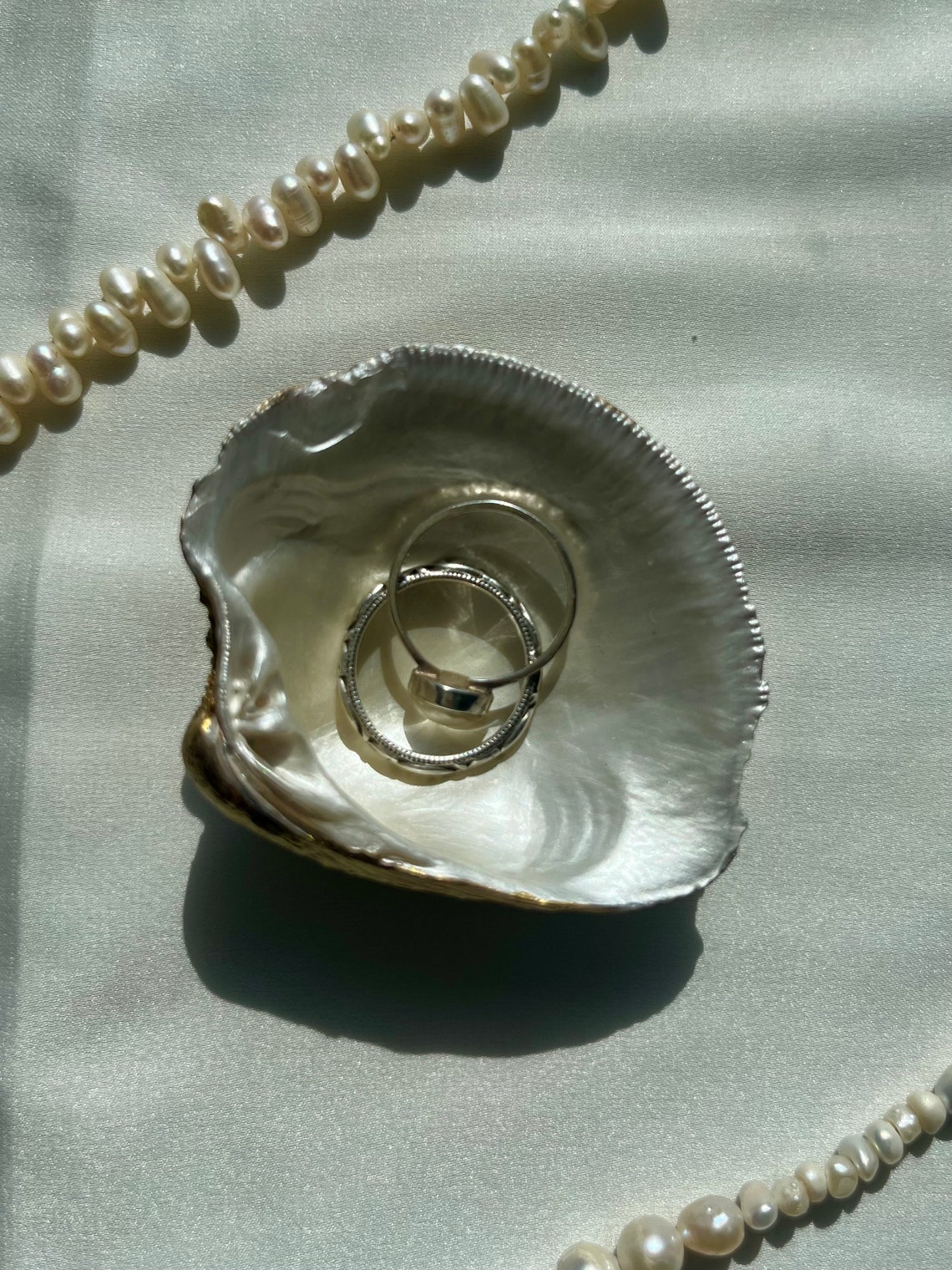 Clam Shell Ring Dish- Trinket Tray- Real Seashell- Hand Painted ...