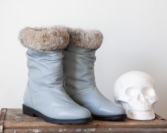 Gray Leather Slouchy Boots with Rabbit Fur Trim - Pointed Toe - Insulated / Fleece Lined 90s Fashion Bootie Low Heel - Womens Size 7.5 - 8