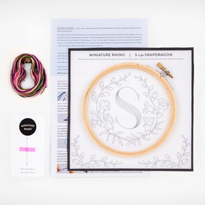 S is for Snapdragon Floral Monogram Embroidery Kit - Etsy