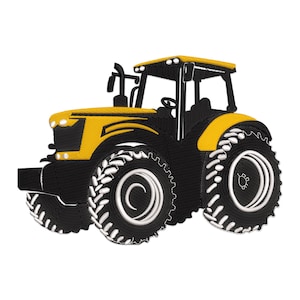 Puede incluir: Un tractor amarillo y negro con neumáticos grandes. El tractor tiene una cabina negra con un techo amarillo y un volante negro.