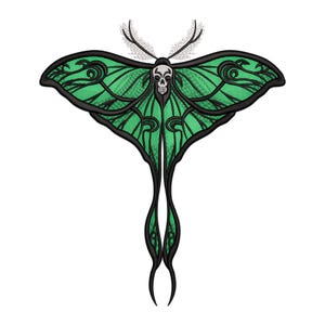 Peut inclure: Un papillon brodé vert et noir avec un motif de crâne sur la tête. Le papillon a des détails complexes et un corps long et fin.