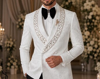 Aangepaste witte bloemenjacquard bruidegom smoking, double-breasted trouwpak, strass-sjaalrevers, luxe slim-fit formeel herenkostuum. Zwart