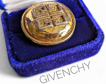 Vintage 1980s signierte GIVENCHY PARFUMS FRANCE Gold 4G Logo Brosche/Pin: High-End Designer Sammlerstück!