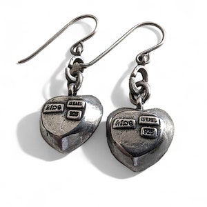 Pendientes de plata de ley colgantes con forma de corazón de perlas de agua dulce ISRAEL 925 firmados artesanalmente Gancho perforado Sello de diseñador Pátina de óxido negro imagen 5