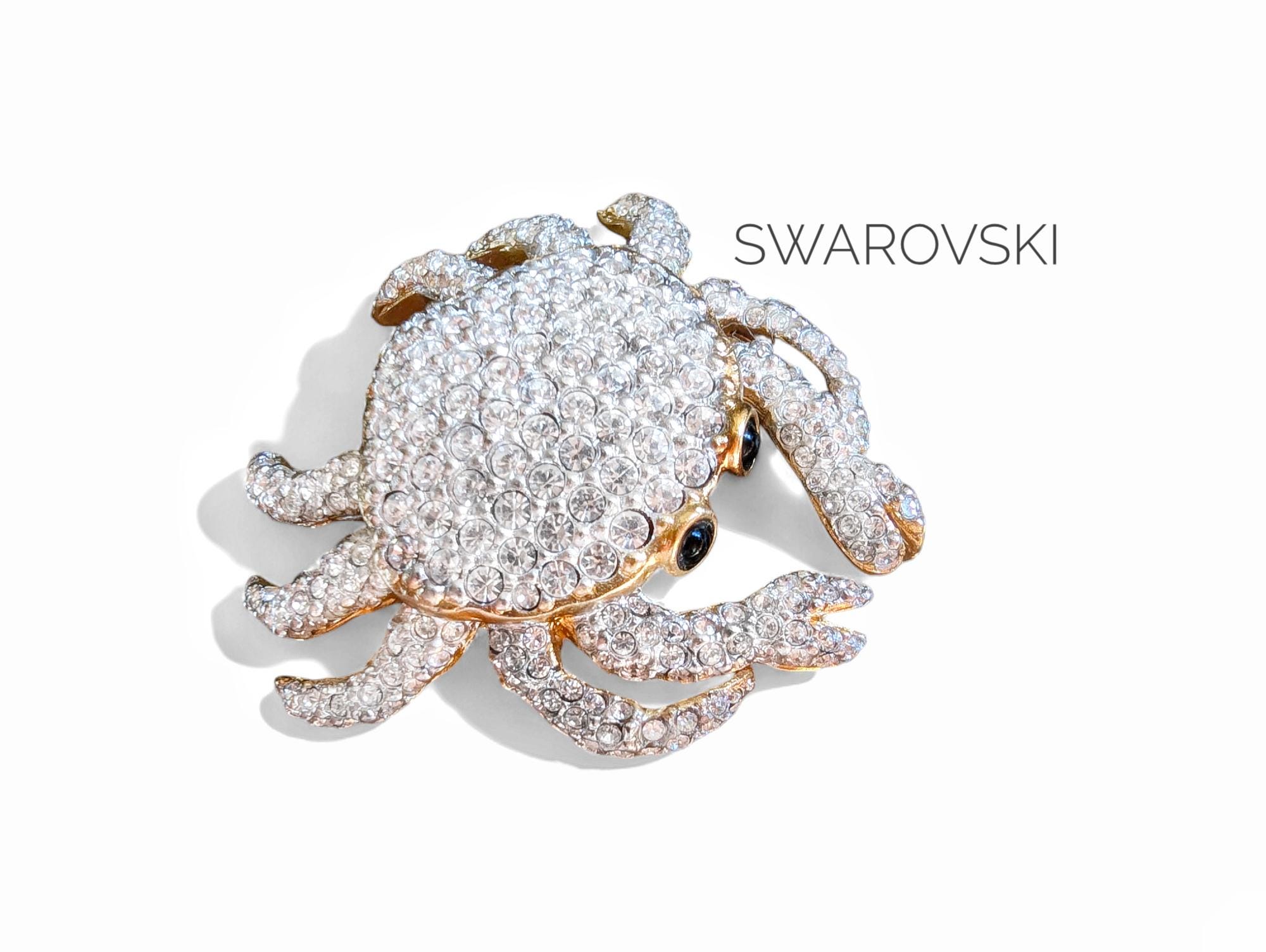 スワロフスキークリスタルカニブローチ：22Kゴールドメッキパヴェピン