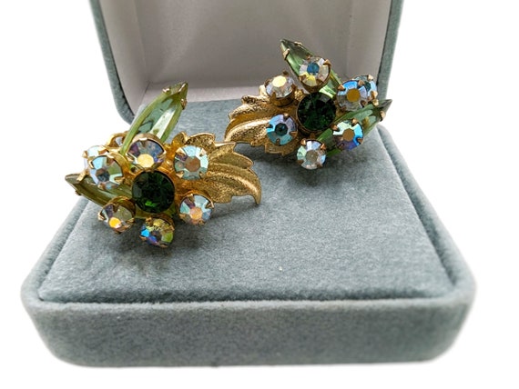 Exquisite 50s Unsigned Green AB Swarovski Crystal… - image 6