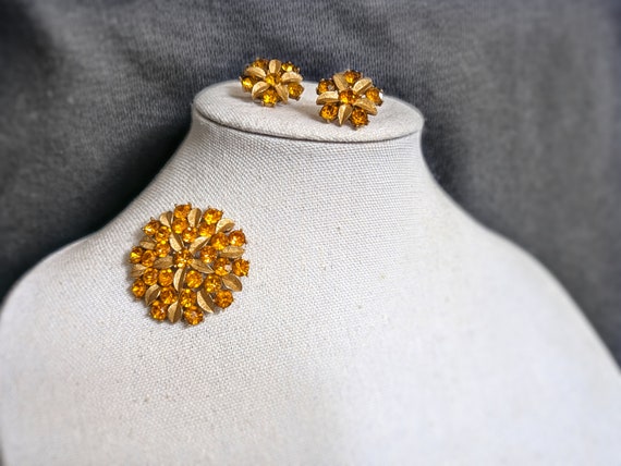 Gorgeous 1950s Sarah Coventry Light Topaz Rhinest… - image 7