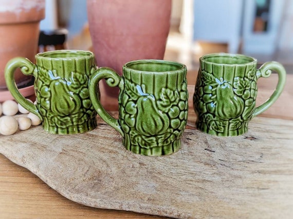 Set of 3 Vintage MCM Glazed Ceramic Coffee Mugs - 70s Green