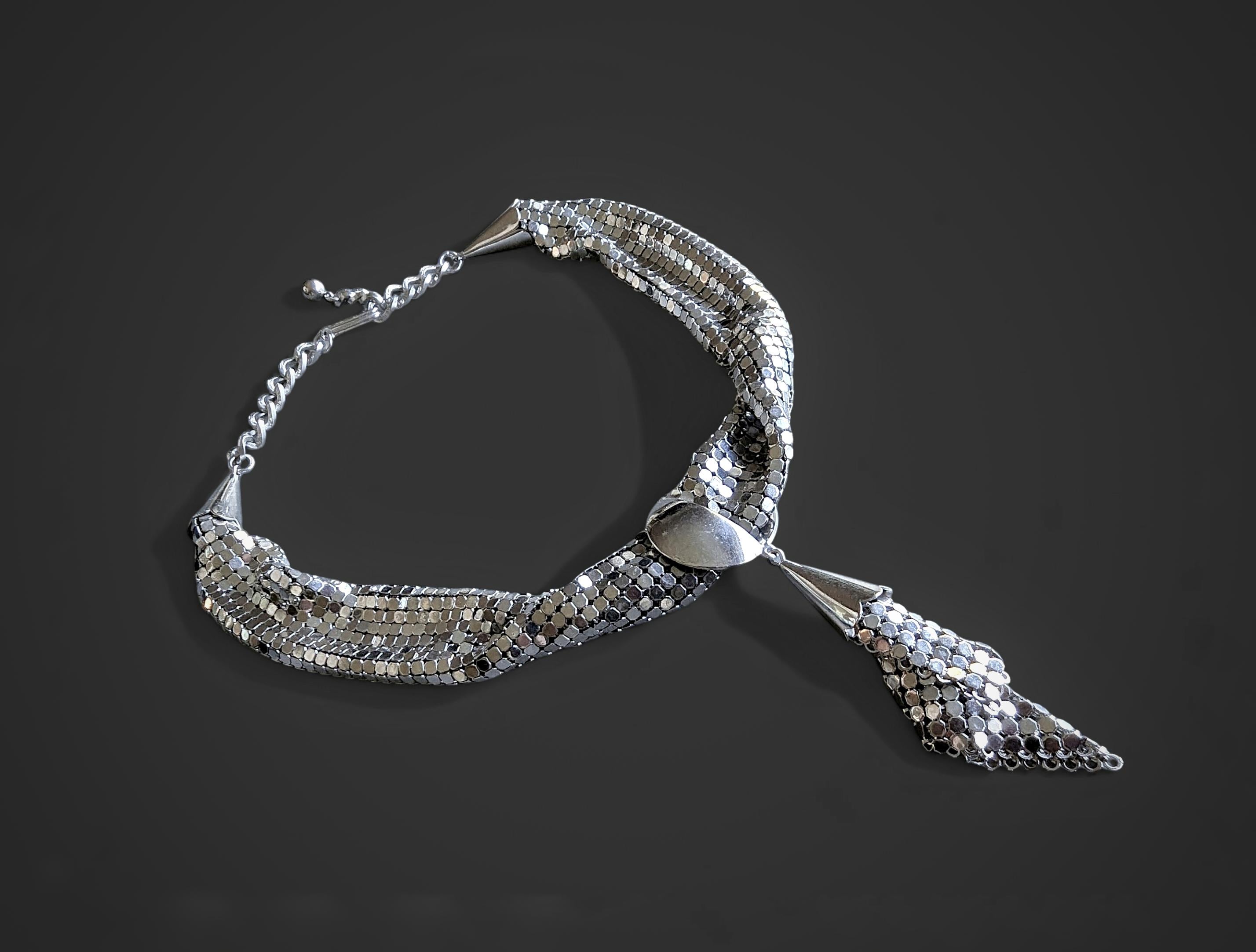 WOW! 80s UNSIGNED Whiting & Davis Silver Metal Mesh Pendant Choker 