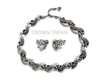 Early TRIFARI Alfred Phillipe Invisible Set Baguette