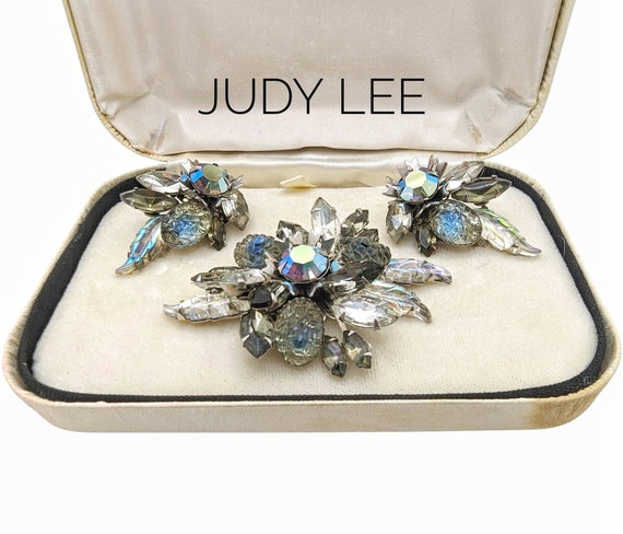 STUNNING 50s JUDY LEE Brooch & Earring Demi Parur… - image 4