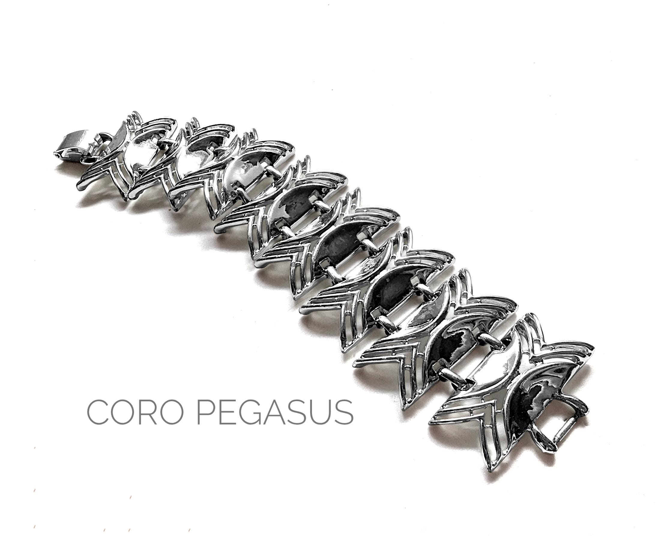 Vintage CORO Pegasus Bracelet: Rhodium Plated Silver, Mid-century
