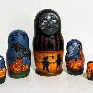 Halloween nesting doll with the Moon of 5,  Halloween matryoshka,  Halloween stacking toys, Handmade nesting doll 5pcs