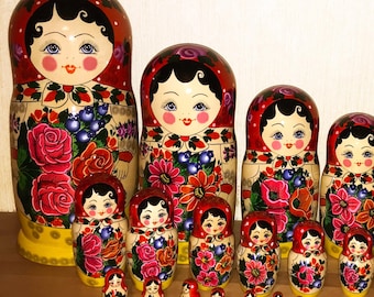 Classic Russian nesting dolls of 30, Authentic Russian Matryoshka with flowers, Handmade nesting doll 30  pcs