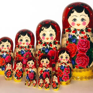 Classic Russian nesting dolls of 15, Authentic Russian Matryoshka with flowers, Handmade nesting doll 15  pcs
