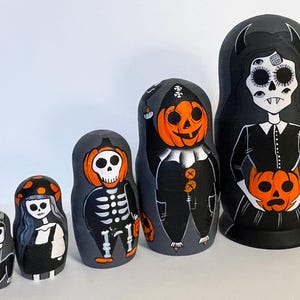 Halloween zombie matryoshka of 5,  Halloween nesting doll,  Halloween stacking toys, Handmade nesting doll 5pcs
