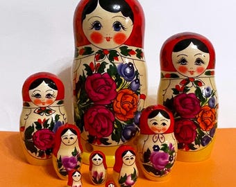 Classic Russian nesting dolls of 10,  Authentic Russian Matryoshka with flowers, Handmade nesting doll 10 pcs