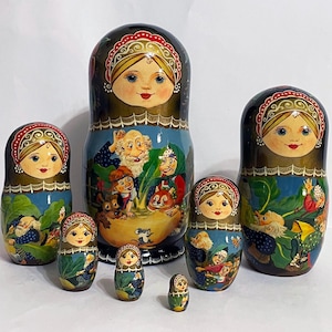 Russian nesting dolls of 7,  Matryoshka doll with fairy tale,  Handmade stacking doll 7 pcs