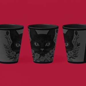 Taza de café con leche de gato gótico: cerámica negra, decoración de Halloween
