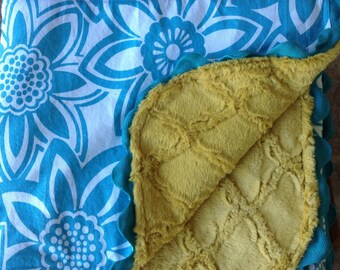 ON SALE - Large Sunflower Minky Quilt/Blanket...Can Be Personalized