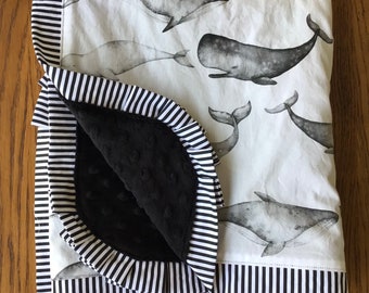 Manta Minky más pequeña de ballena... Se puede personalizar