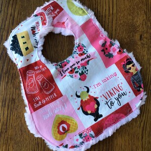 Cartes de Saint-Valentin Minky Smaller Infant Only Bib