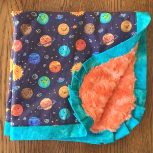 Manta Minky más pequeña de Happy Planets... Se puede personalizar