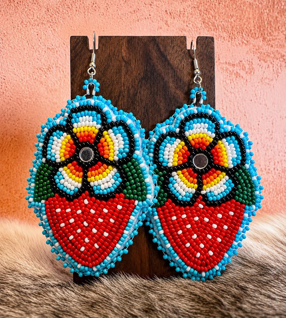 【irodoriirodoru】フラワーモチーフ イヤリング カラフル ビーズ Rainbow Flower Strawberry Beaded Earrings - Etsy