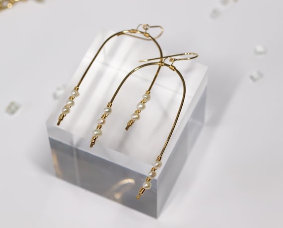 Hammered Gold Arch Earrings with Freshwater Pearl Accents