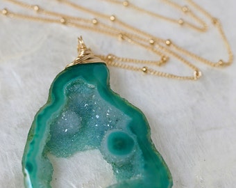 Druzy Necklace || Geode Necklace || Green Druzy Necklace || Custom Geode Necklace || Geode Slice || Gold Satellite Chain