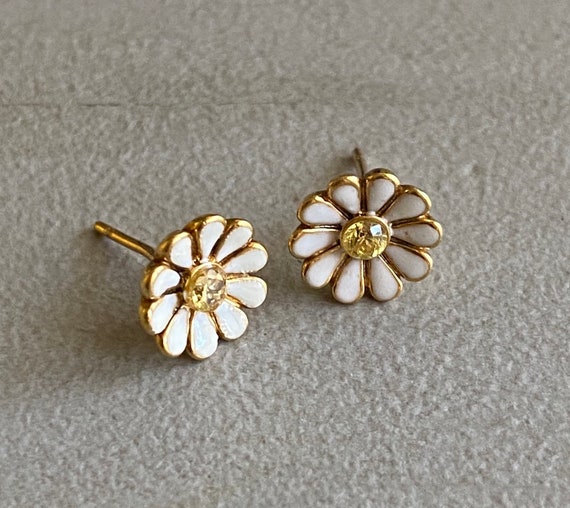 10k solid gold daisy flower vintage enamel earrin… - image 2