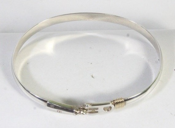 Caribbean Bracelet Company Sterling Silver Bangle