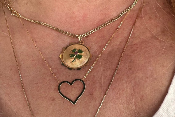 14k Solid Gold Vintage Heart Necklace - image 3