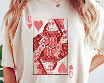 Queen of Hearts Shirt Mothers Day Gift, Valentine Gift, Retro Valentine Graphic Tee, Be My Valentine Sweatshirt, Feminist Shirt,Gift For Mom